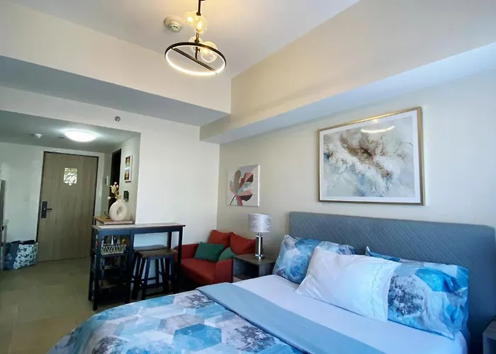 Chic And Cozy - Near Ayala And It Park Apartment